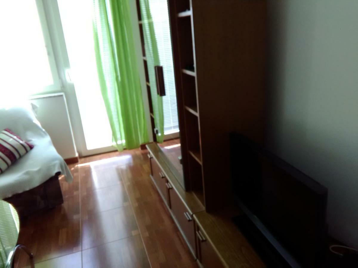 Apartments Mare Croatia Сен Екстериор снимка