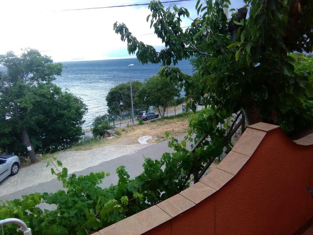 Apartments Mare Croatia Сен Екстериор снимка